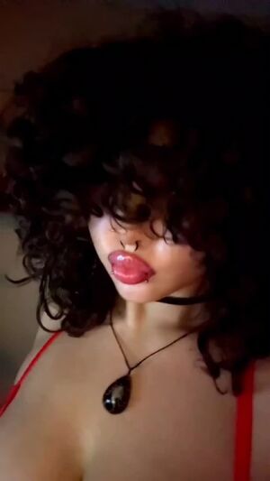 Thick Fit 19honeysuckle Busty Goth littlegothinheels