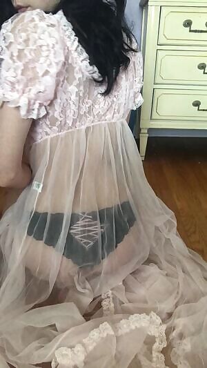 ound some vintage Victoria’s Secret and just had to play