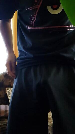 Hey, not my best gif. But i hope you like bouncing hairy cocks 🔥