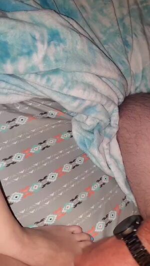 Footjob Cum Feet Foot Freeuse Masturbating