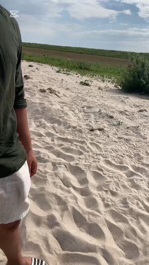 Freeballing Big Dick Public Voyeur