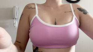 Milfy Melons Amateur OnlyFans Reveal Rubbing