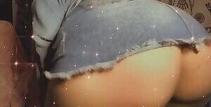 when it’s too big to fit 🥴