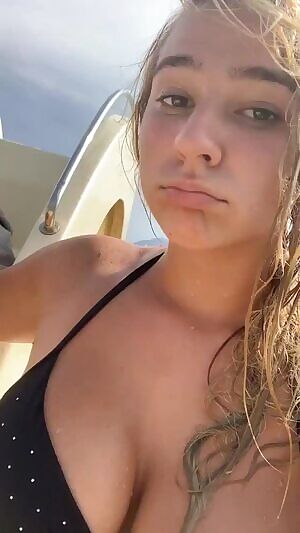 D cup