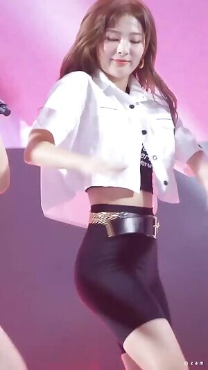 Red Velvet Seulgi - Tight Ass in 'Red Flavor'