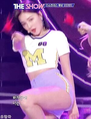 Nancy-Momoland