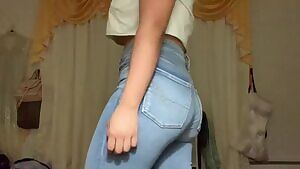 How I squeeze my ass into jeans