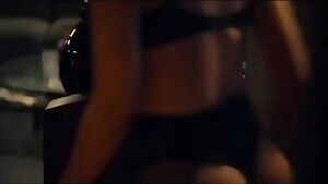 Julia Fox plot in Uncut Gems