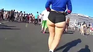 Walking pawg
