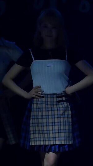 Cherry Bullet - Bora, Haeyoon, Yuju