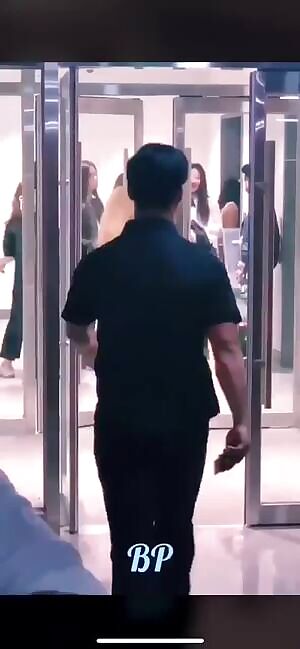 LOONA jinsoul... the gif twitter had a meltdown over