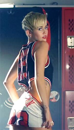 This Miley Cyrus GIF always makes my cock instantly rock hard