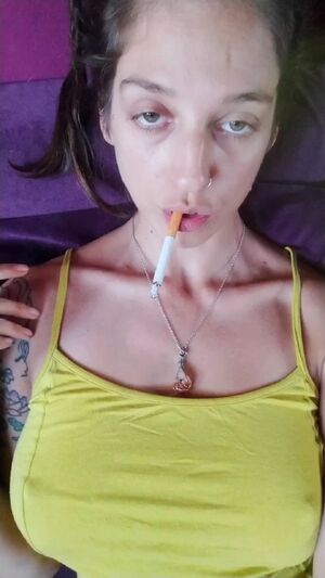 Cigar fetish Busty Close Up Dreads