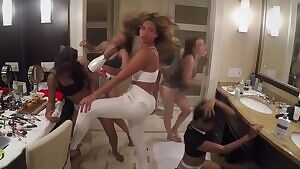 Beyonce's fat jiggly ass