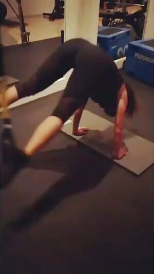 Nicole Scherzinger workout