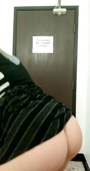 Had a scare ilming my work twerk when someone tried the bathroom door! 😅