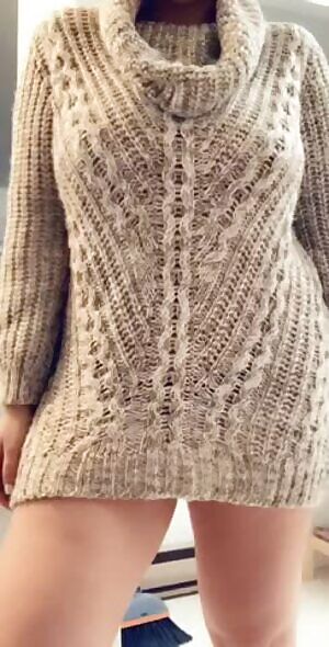 It’s a bit chilly 🥶 this morning. A sweater is a good idea.