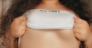 Want to see more of me? Subscribe to my OF😉💋 link in the comments👇🏽