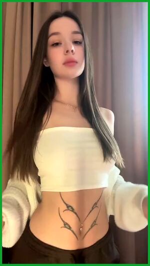 Upshorts Big Ass Brunette Cute Teen