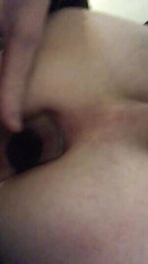 nice gaping winking asshole after 10 hours plugging