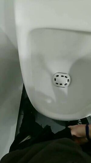Loving the messages, hope you enjoy my piss and stretch as much as I did after work.