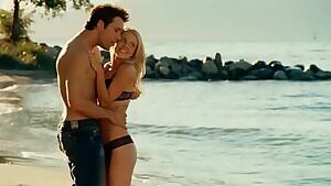 Chelan Simmons sweet plots in 'Good Luck Chuck'