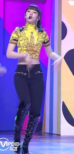 Rocket Punch - Suyun