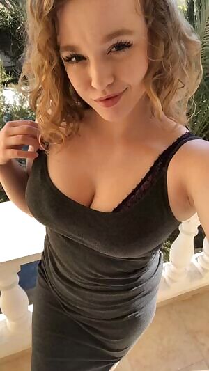 I hope these will brighten your Monday! 😄