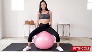 4'9 Tiny Asian Fitness Chick