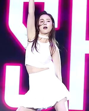 Dalshabet - Woo Hee