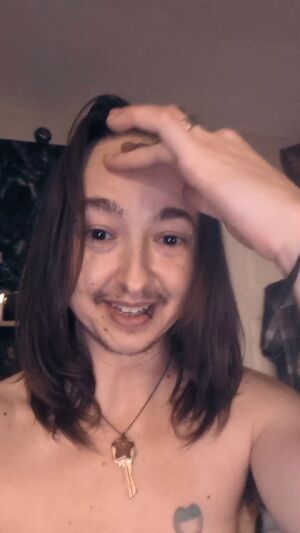 Enby Sluts Amateur Camgirl Christmas FTM