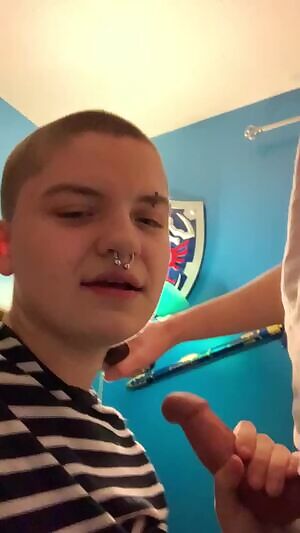 My bf is too curved for my throat :(