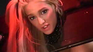 amy anderssen fucked in the pillory