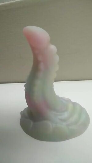 Making my L/f pretzel disappear 😘