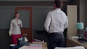 Betty Gilpin is so underrated