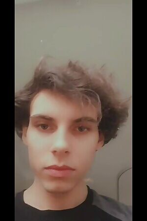 I need a dom bottom boy to use my cock and sit on my face..🙄😇