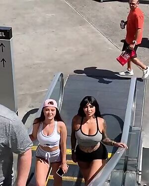 Lana & A Family r/MadNsfw