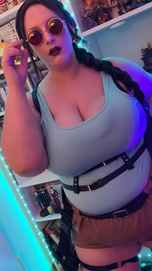 NSFW Cosplay Amateur BBW Blowjob Censored