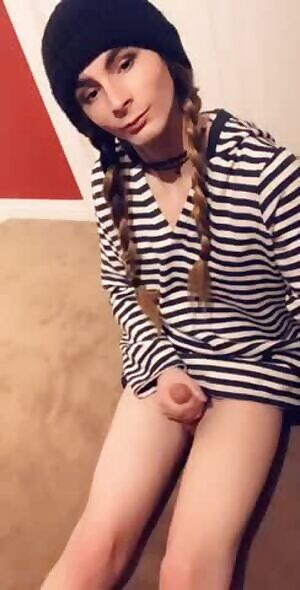 Lonely in quarantine😅