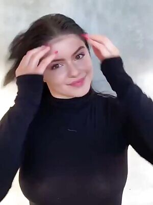 Ariel Winter's Big Fat Tits & Pierced Nipples In See-Through Top