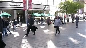 Liz Rainbow - Cumwalk