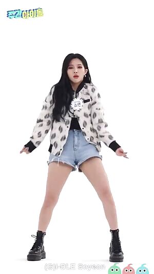 I-DLE- Soyeon