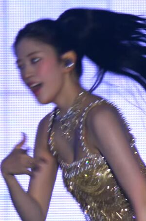 IVE - Yujin