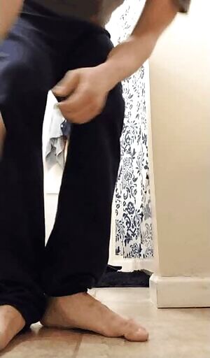 First timer here, felt like I'd look good in one of my gfs thongs. What do you think