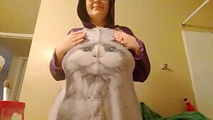 Do you think I have a pretty pussy? + friendly!