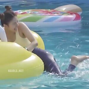 Yeji's butt