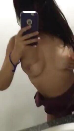 It is Sunday the perfect time to play with my tits 👅 Let's have some Naughty fun this morning 😈