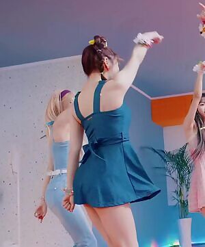 Oh My Girl - Hyojung - Bungee MV