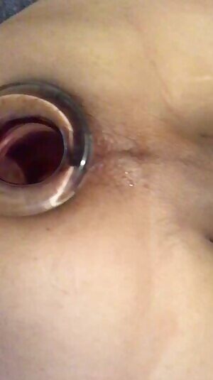 I need a friend please 🥰