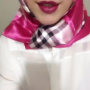 Turkish Girl Turbanice